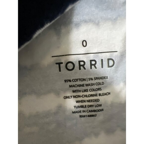 Torrid Sz 0 (US 12) Stretch Pencil Skirt Foldover Waist Navy Blue White Tie Die - Picture 7 of 7